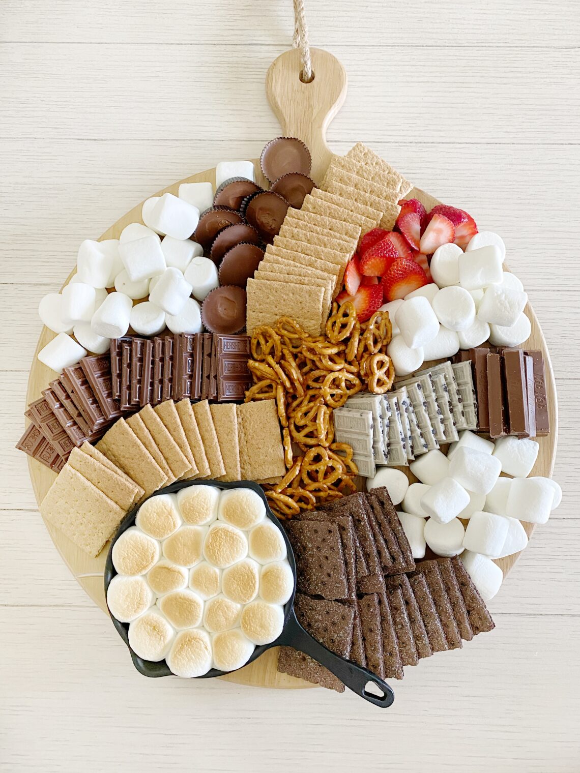 s'mores charcuterie board